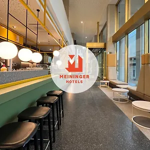 Meininger Hauptbahnhof Отель